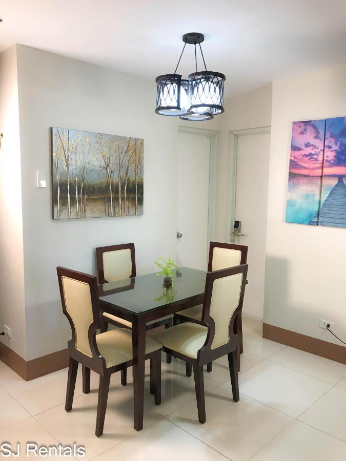 2 Bedroom Condo @ Midpoint Residences W/ City View Mandaue Kültér fotó