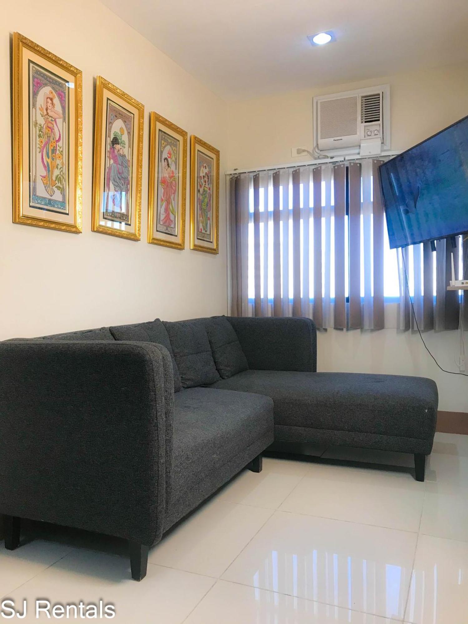 2 Bedroom Condo @ Midpoint Residences W/ City View Mandaue Kültér fotó