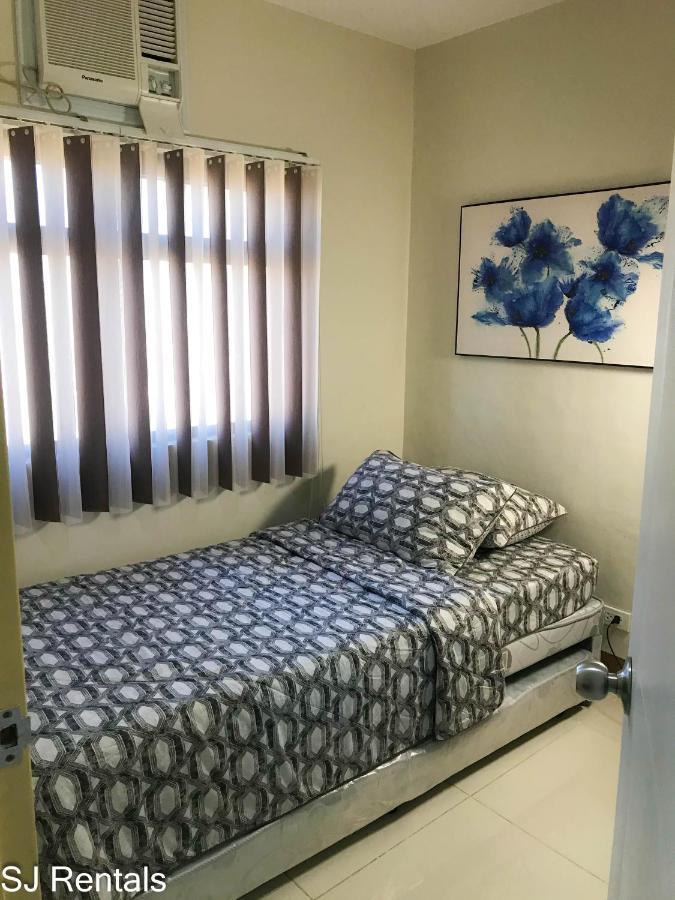 2 Bedroom Condo @ Midpoint Residences W/ City View Mandaue Kültér fotó